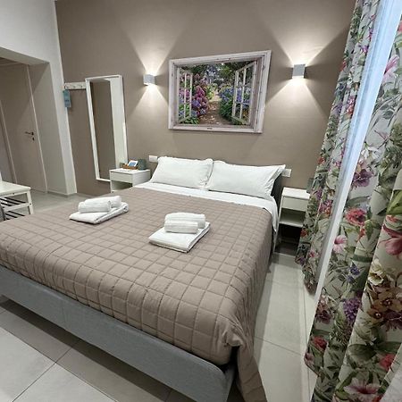 Di Passaggio Hotel Bari Eksteriør billede